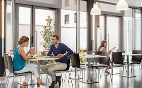 Adagio Access Paris Clichy Aparthôtel